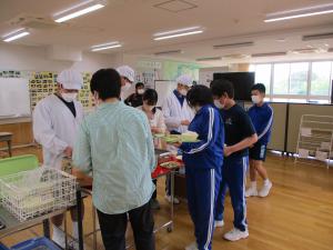 給食１